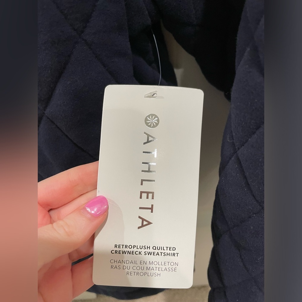 NWT Athleta Quilted Sweatshirt - Picture 4 of 9